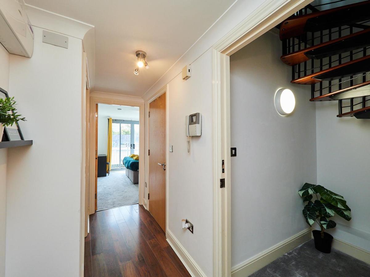 Emerald Suite - Two Story Duplex Apartment - Balcony - Contractors - Family - City Centre - Broadway Plaza - Five Ways - Sleeps 6 Birmingham Extérieur photo