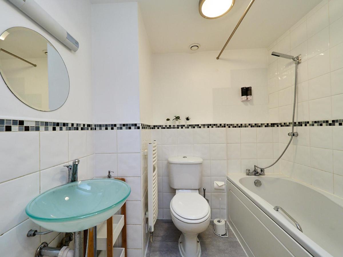 Emerald Suite - Two Story Duplex Apartment - Balcony - Contractors - Family - City Centre - Broadway Plaza - Five Ways - Sleeps 6 Birmingham Extérieur photo